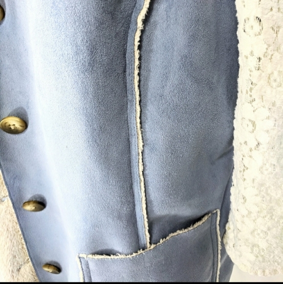 L.L.Bean Sherpa Lined Faux Suede Button Down Vest - Picture 4 of 7